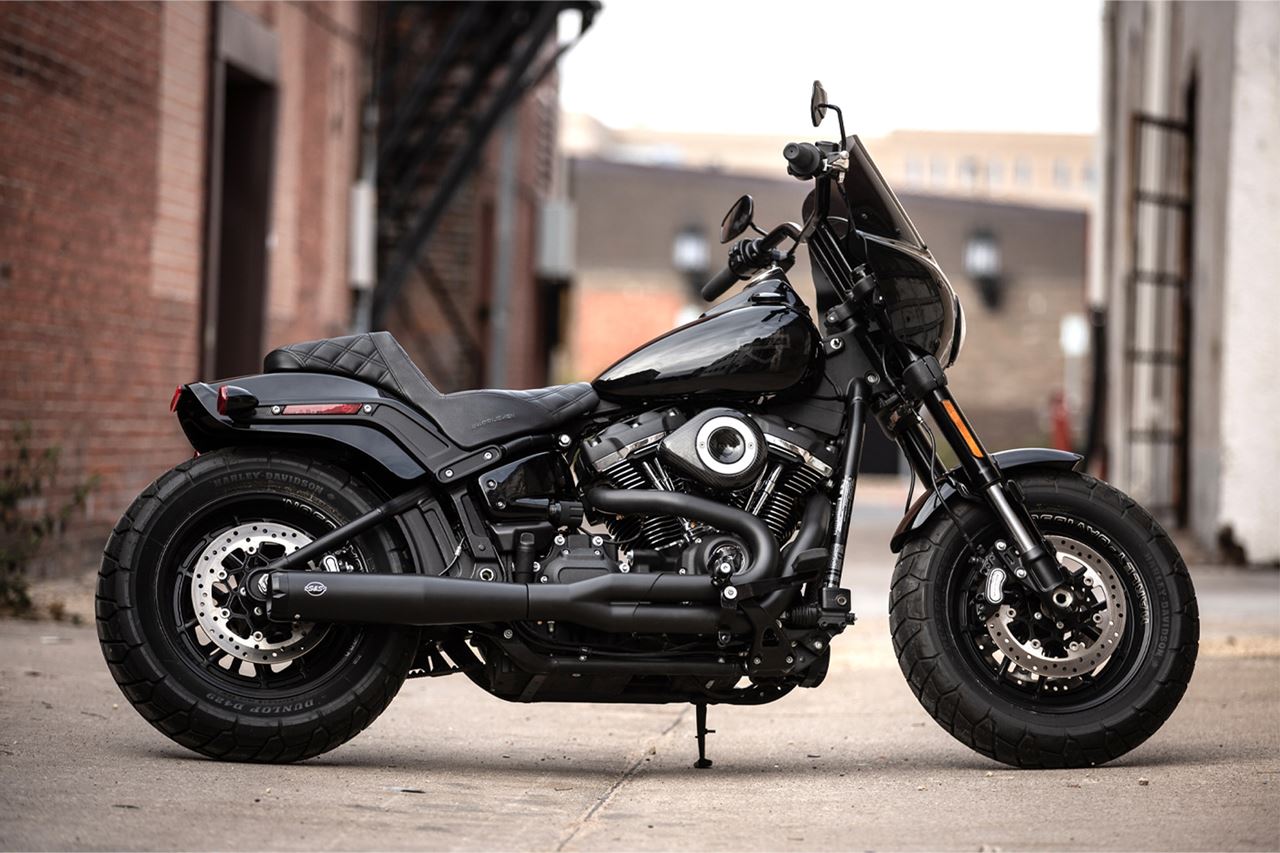 Super Street 2-1 M8 Black Softail