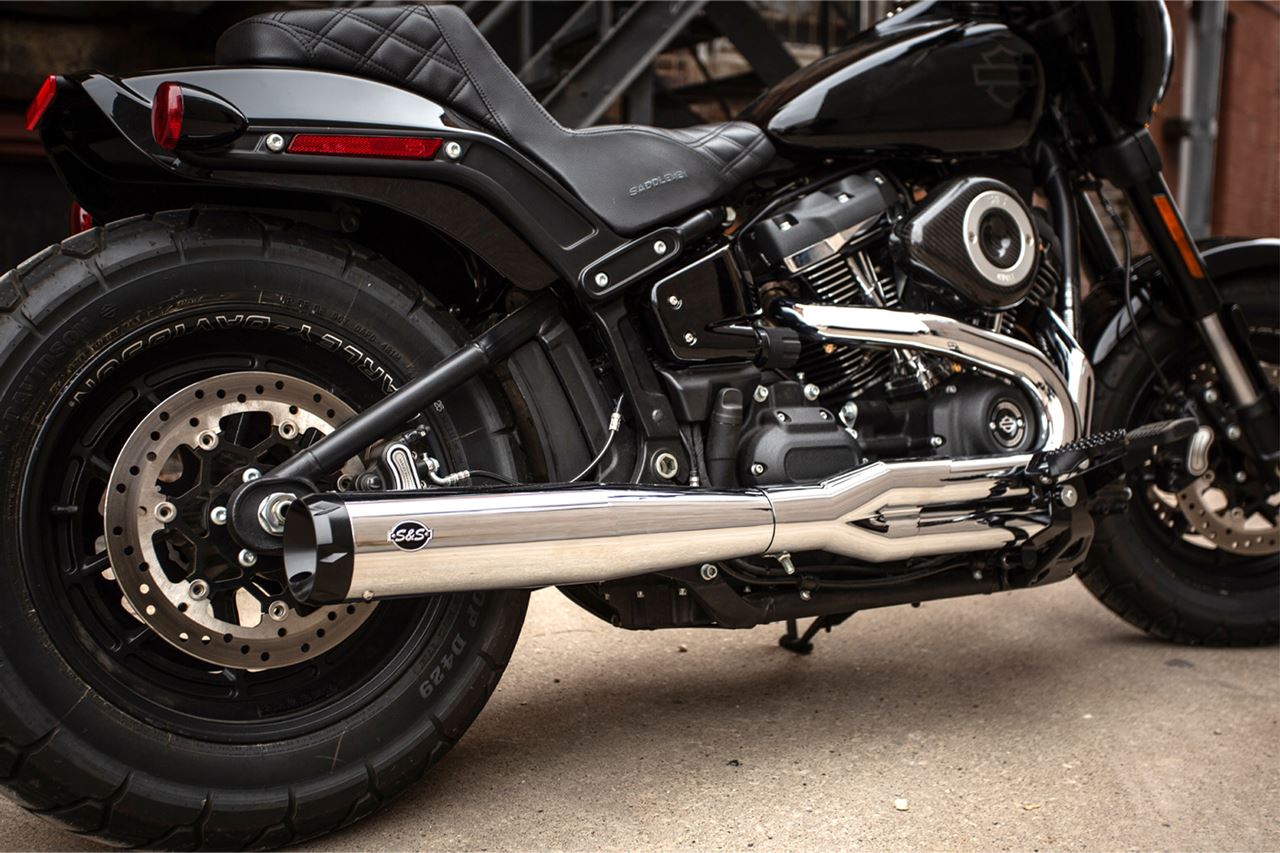 SuperStreet 2-1 +CAT M8 Chrome Softail