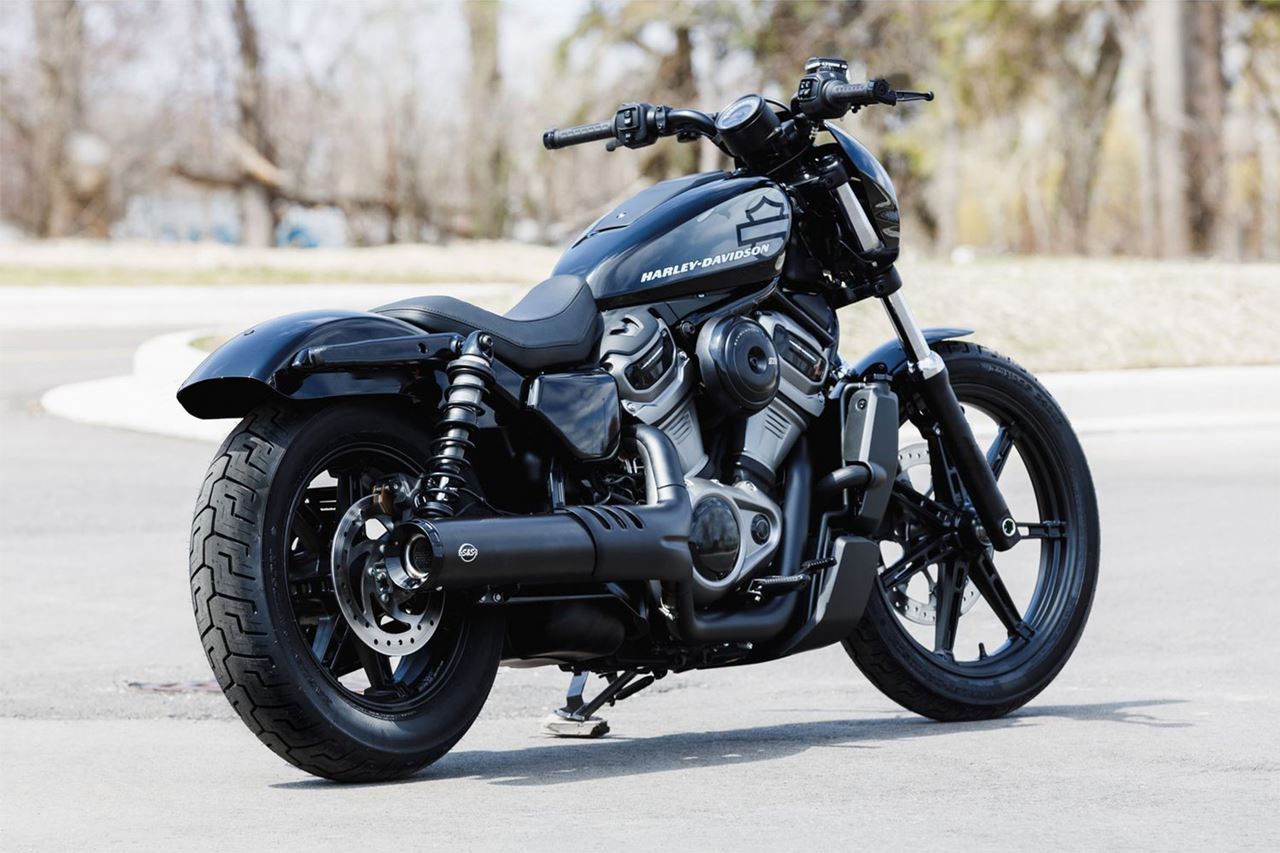 Slip-On Grand National Black Nightster