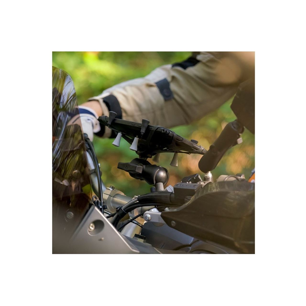 U字クランプベース(亜鉛メッキボルト) φ12.7-31.75mm対応 ブラック 1.5インチボール 1個入り