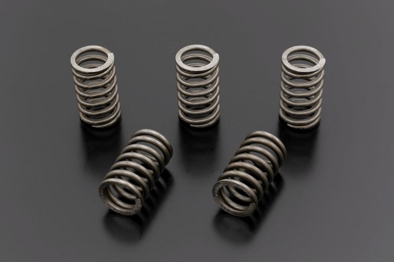 Clutch springs: 5 for ZEPHYRχ, 5 for other