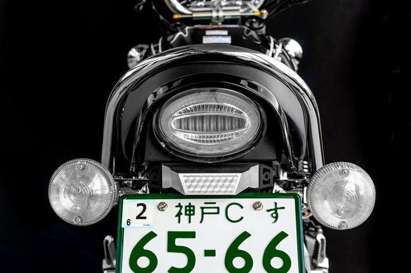 ナンバー灯 シャイニングシルバー Z900RS CAFE