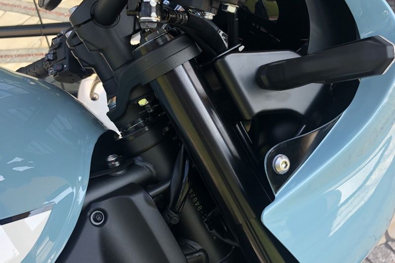 Gill's Cowl Z900RS CAFE White Gel (for painting) 1pc