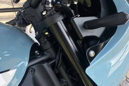 Gill's Cowl Z900RS CAFE White Gel (for painting) 1pc