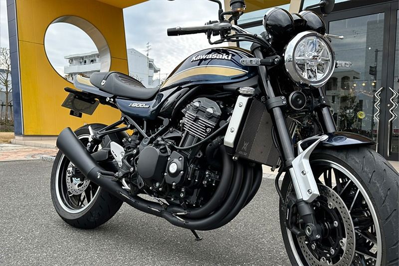 Slash Megaphone Exhaust, Black ◎JMCA certified: Road legal Z900RS/CAFE '18-'22, 1 piece