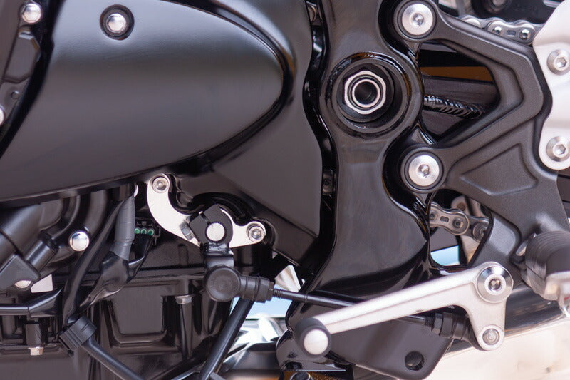 チェンジロッドリテーナー シルバー Z900RS