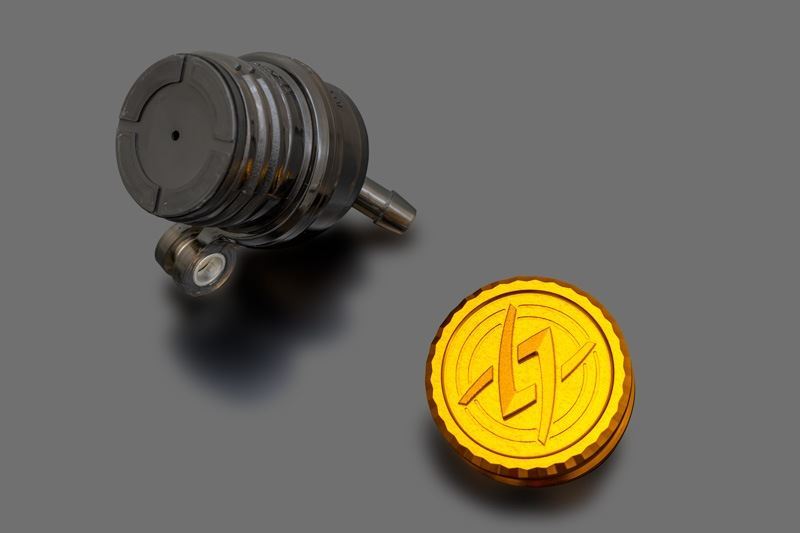 Master Cylinder Cap Rear Gold Universal