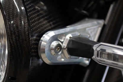 Shining Silver Honeycomb Light Stay Covers (for universal turn signals) Z900RS 1 Set Left and Right