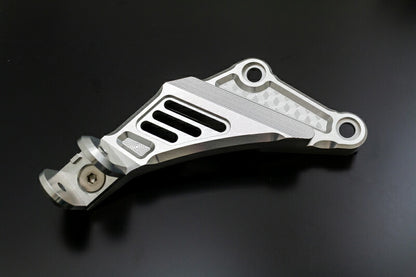 ビレット ハニカム タンデムブラケット シャイニングシルバー Z900RS