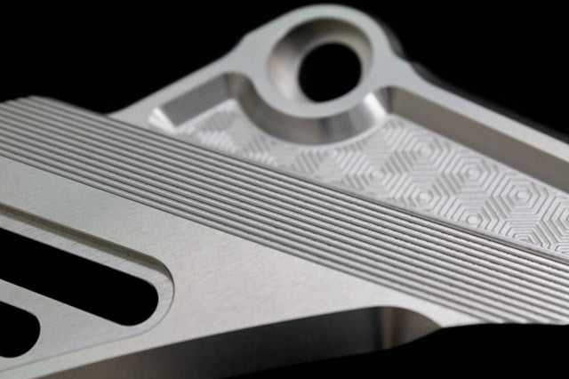 ビレット ハニカム タンデムブラケット シャイニングシルバー Z900RS