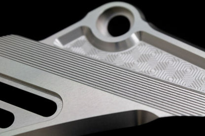 ビレット ハニカム タンデムブラケット シャイニングシルバー Z900RS