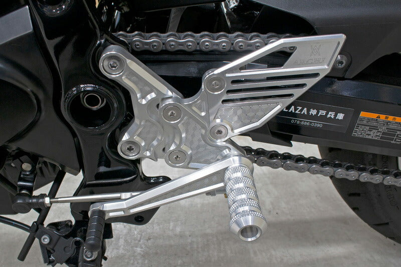 ビレット ハニカム バックステップキットver.2 シャイニングシルバー Z900RS