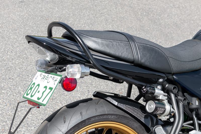 ロングテールカウル メタリックマットカーボングレー Z650RS