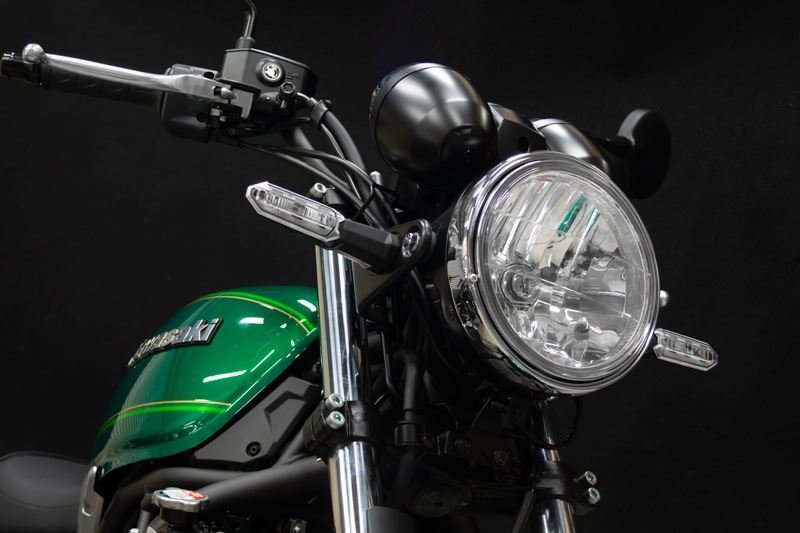 マルチリフレクタークリアヘッドライト ブラック Z650RS