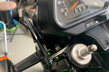 フロントカウルマウントセット Z1000R