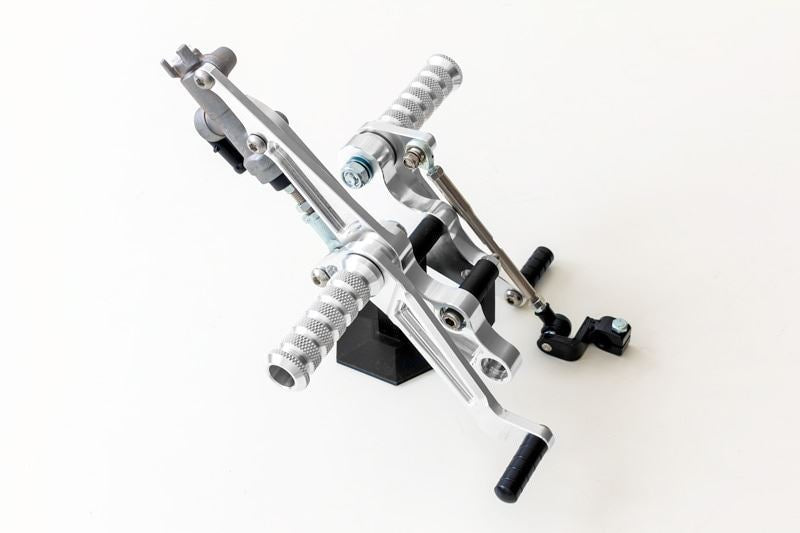 BILLETバックステップ TYPE-Z シルバー Z1 Z2 KZ900 Z750 Z750D1 KZ1000 KZ1000MK(2) Z750FX Z1-R