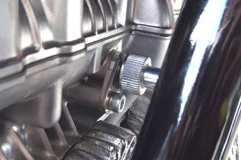 Tachometer Port Release Lock Type Z/KZ