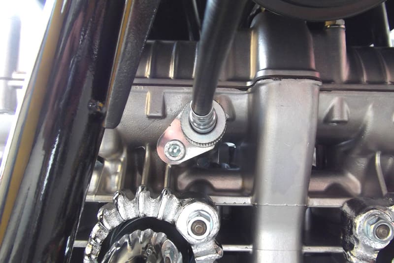Tachometer Port Release Lock Type Z/KZ
