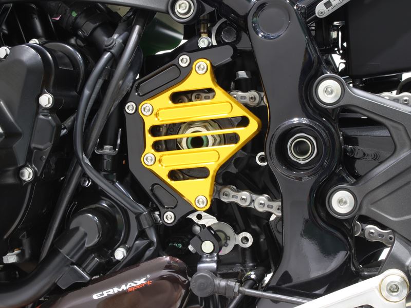 スプロケットカバー ブラック/ゴールド Z900RS