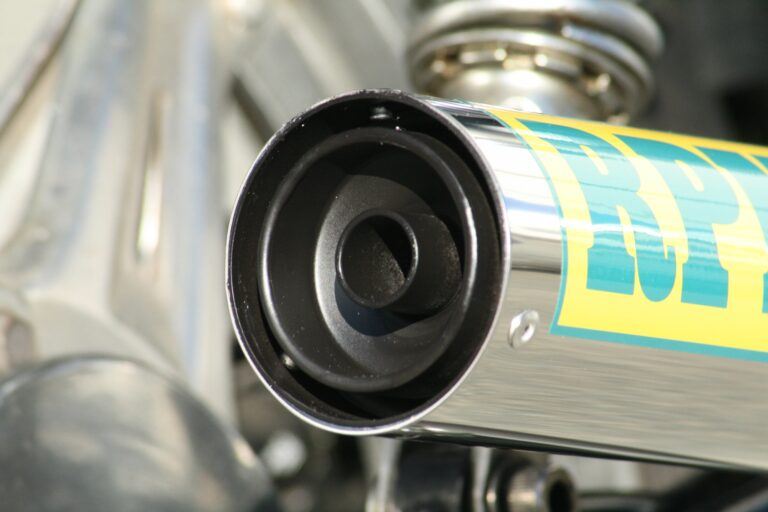 フルエキゾースト マフラー チタン φ67×300 ホーク3