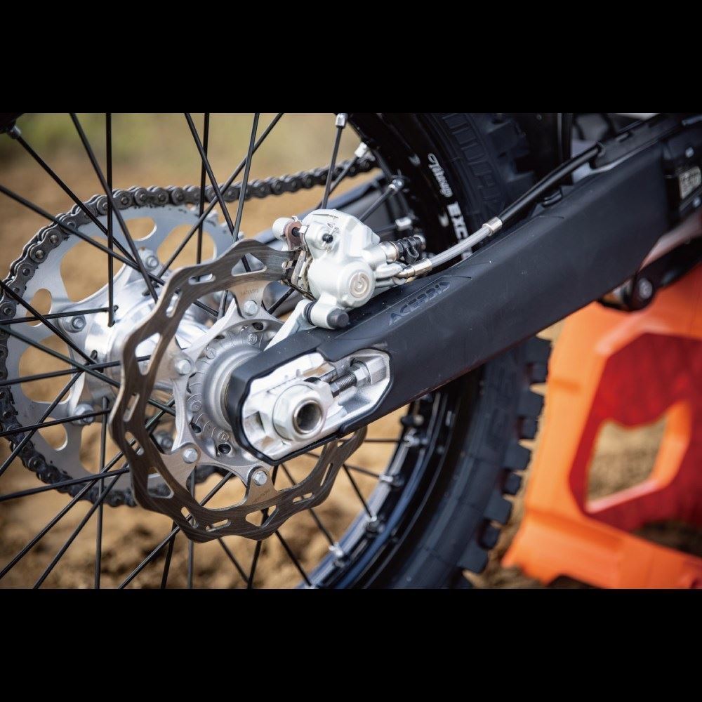 スイングアームプロテクション シルバー/ブラック SX-F FC FE FX等