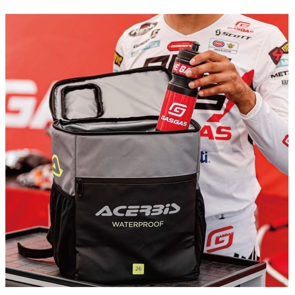 MOTO KAMP ARTIK バッグ ブラック/グレー 容量26L