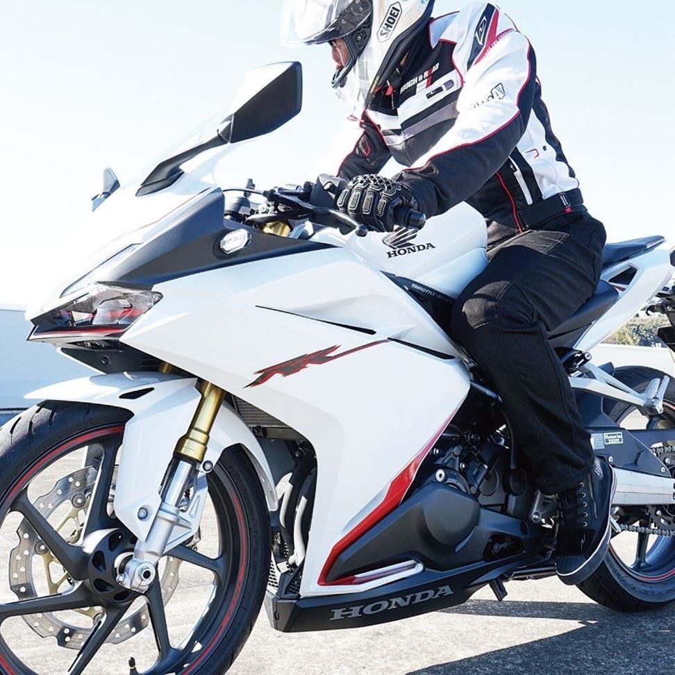 ハーフメッシュストレッチブラックデニムパンツLF ブラック