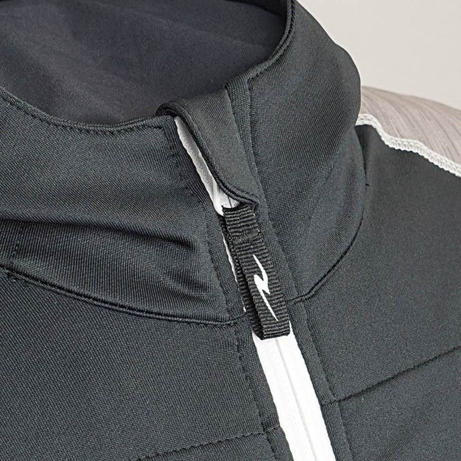 アーマーフーディ ブラック