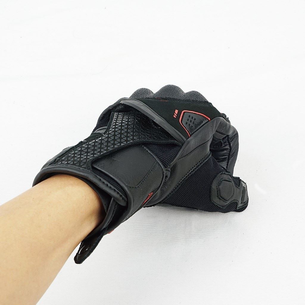 アドベンチャーグローブ ブラック×ホワイト