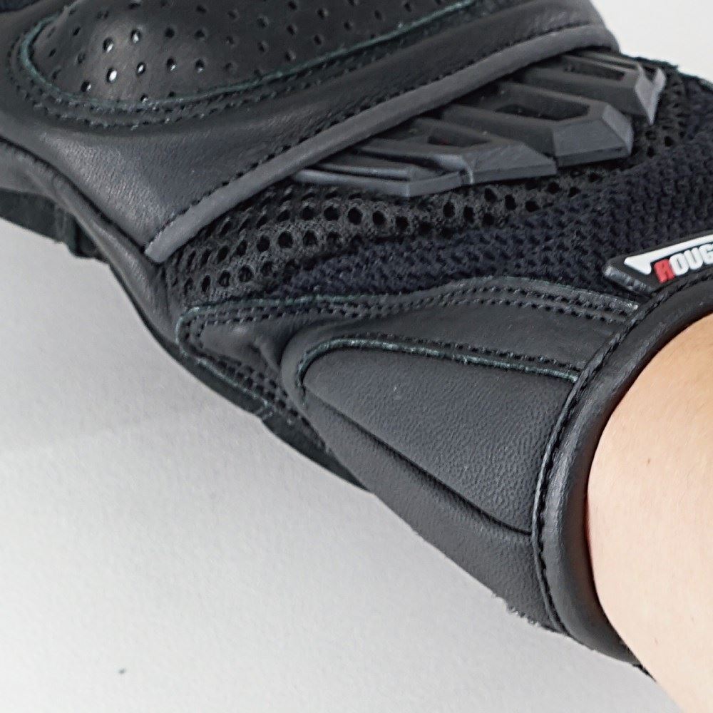 プロテクションエアスルーグローブ ブラック