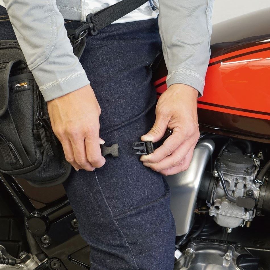 SCHWARZ R F-ホルスター シュバルツ 2.2L