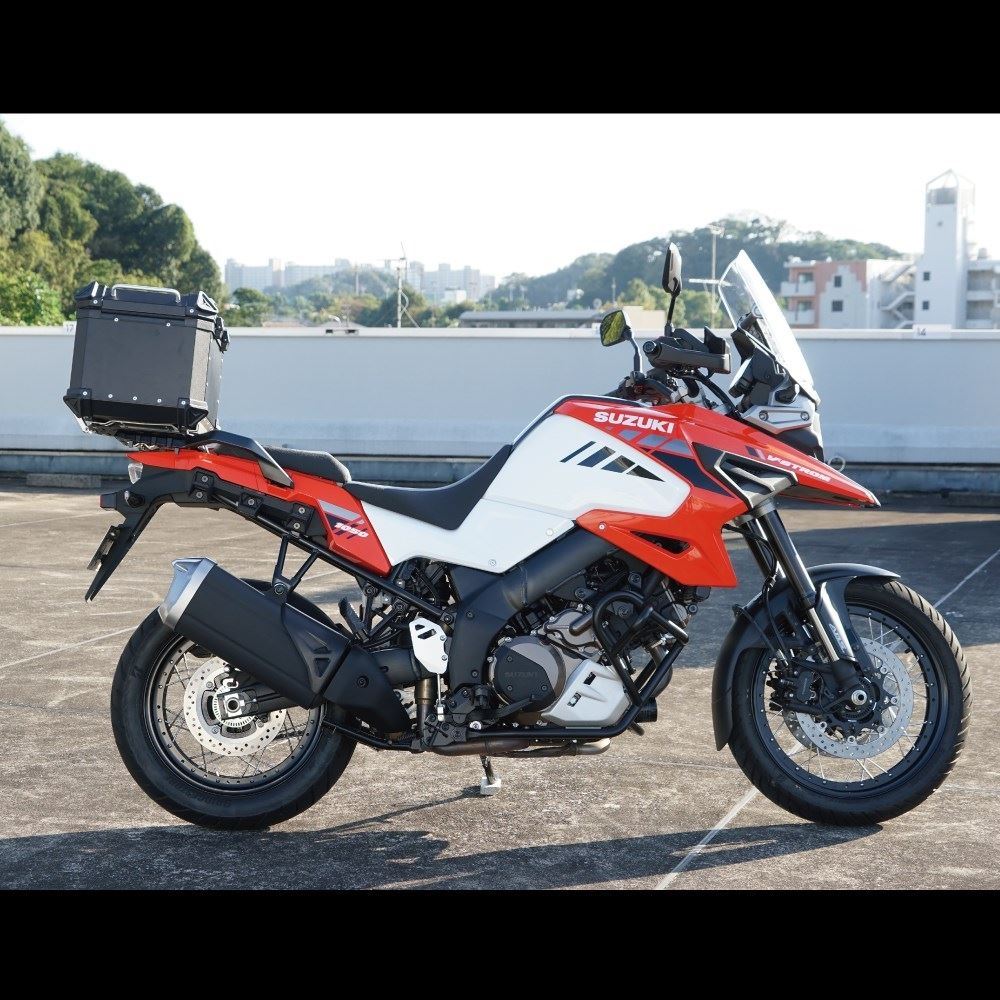 ラリー890 アルミトップケース シルバー 43L 汎用