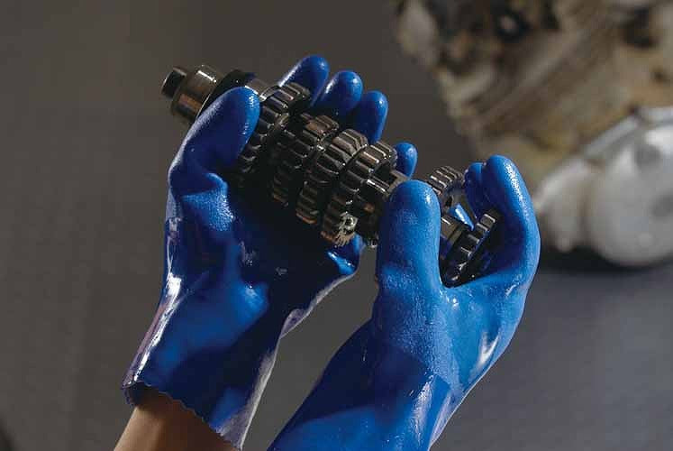 耐油ビニローブ ブルー 青 Mサイズ 1双