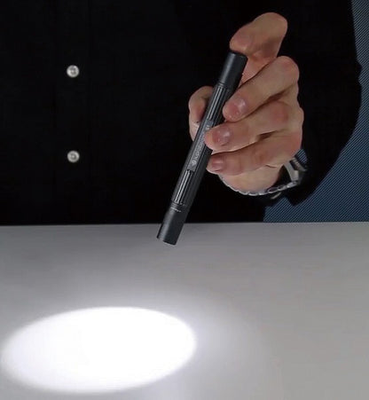 Q1 LEDライト 20～100ルーメン ダークグレー