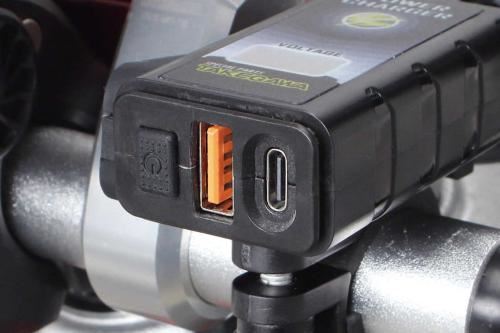 USB charger (2-port Type-A/C)