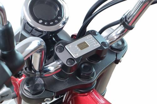 ハンドルクランプアッパーホルダーカバー シルバー グロム MSX125 モンキー125 ダックス125 CT125