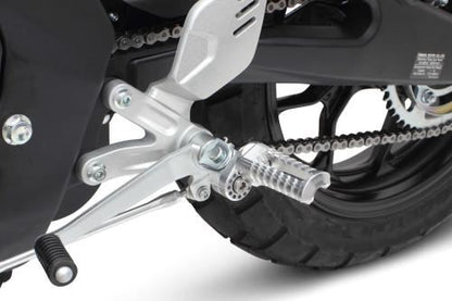 アジャスタブルステップキット シルバー XSR125 MT-125 MT-25 MT-03 YZF-R125