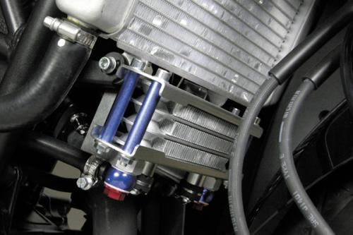 Oil Cooler Kit Compact Cool Kit (3 Fin 4 Liter/Rubber Hose)