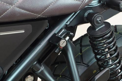 ヘルメットホルダーセット シート下 ブラック CL250 CL500
