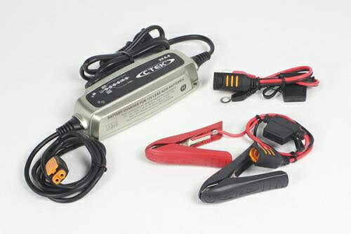 バッテリーチャージャー\U0026メンテナー CTEK XS0.8JP
