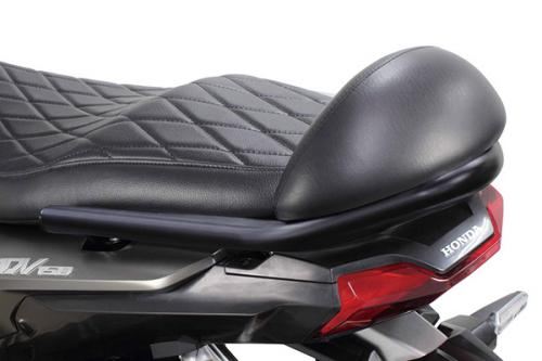 グラブバー バックレスト付き ブラック ADV150