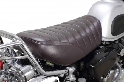 Tuck roll seat, brown, Monkey 125