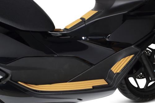 ステップ&センターパッドセット ライトブラウン/ブラック 左右セット PCX/PCX160