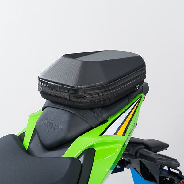 MOTO FIZZ モトフィズ シェルシートバッグ S エンボスブラック 3.5L