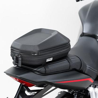 MOTO FIZZ モトフィズ シェルシートバッグ S エンボスブラック 3.5L
