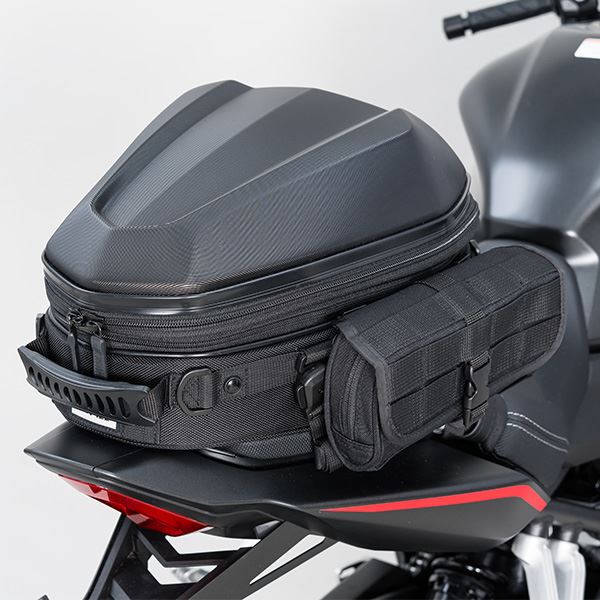 MOTO FIZZ モトフィズ シェルシートバッグM エンボスブラック 10-14L