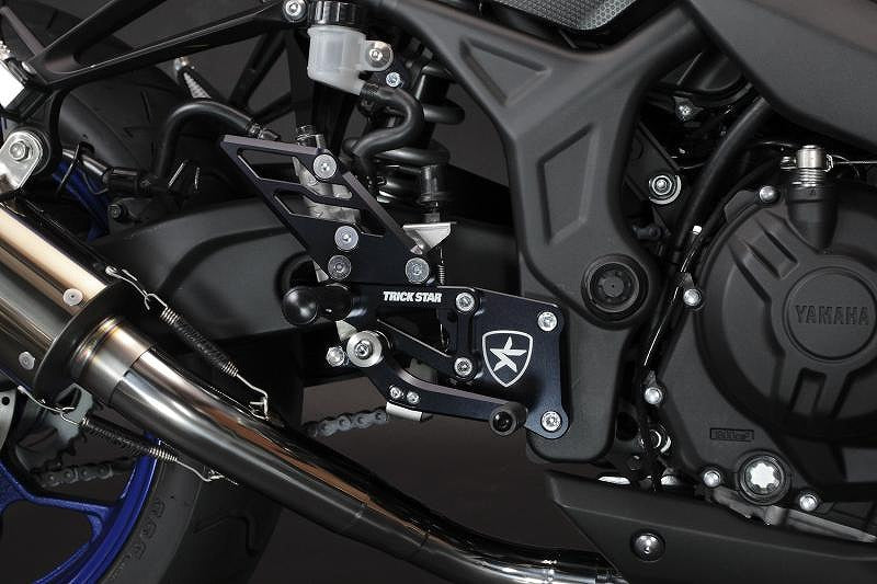 バックステップ ブラック×ブラック YZF-R25/R3 ブラック×ブラック
