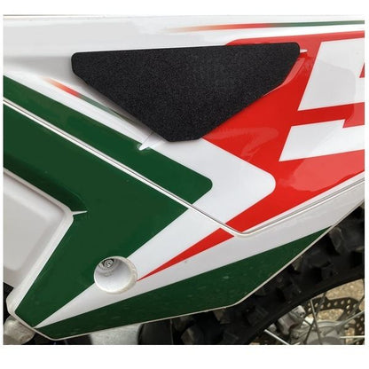 サイド Washカバー ブラック CRF250R/450R 2025～26モデル用